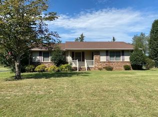 375 Farmington Rd, Savannah, TN 38372