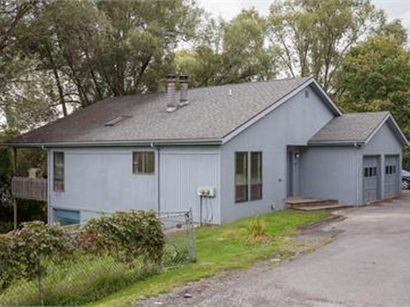 110 Pine Tree Rd #B