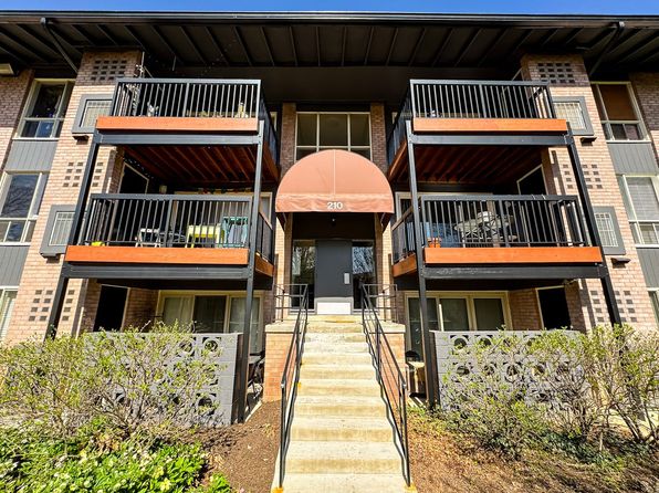 210 Park Terrace Ct SE APT 60, Vienna, VA 22180