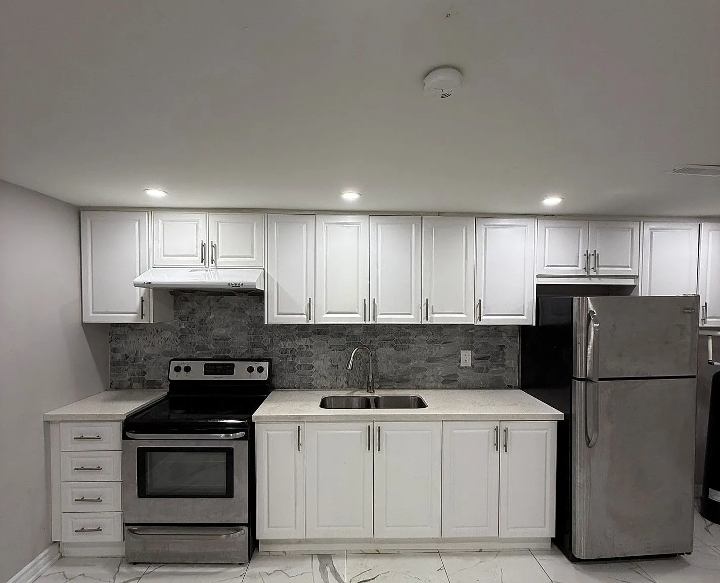 2 bed, $1,950 — Photo 2