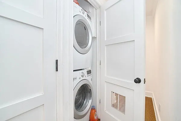 Rented by Living New York | media 11