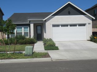 2046 N Sherman St, Hanford, CA 93230