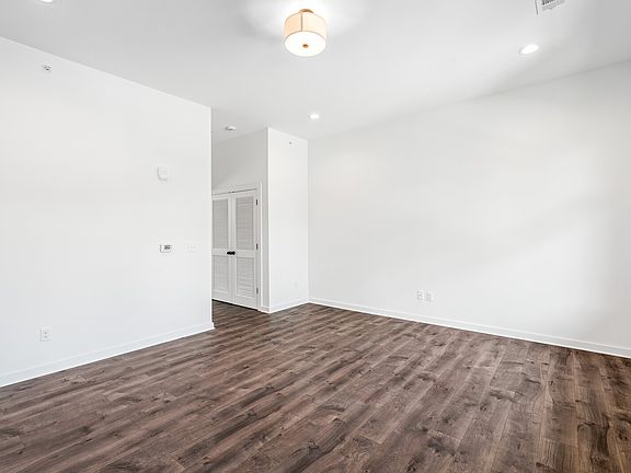 5th image of 1272 3rd Ave S #209