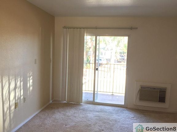 4th image of 2525 Highland Ave #121
