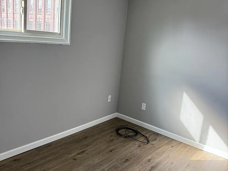 124 Wilson St — Photo 6