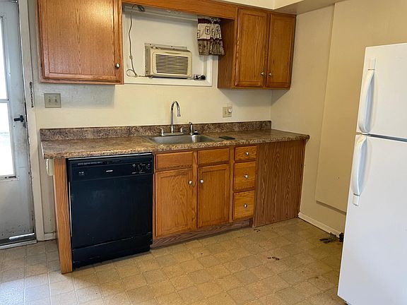 Kitchen, stove will be here tommorrow