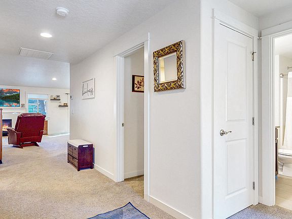 5th image of 680 McKinney Ranch Rd