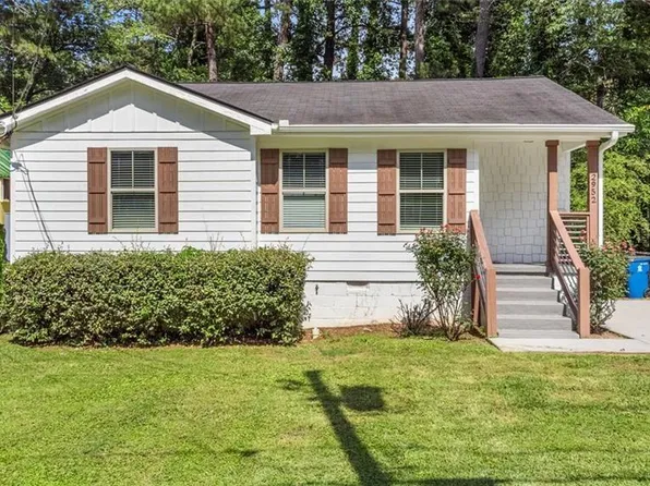 2952 Palm Dr, East Pt, GA 30344
