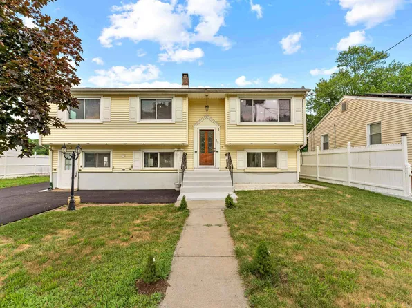 18 Jefferson Lane, East Hartford, CT 06118