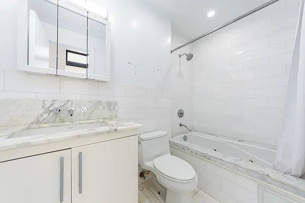 Rented by City Skyline Rentals LLC | media 10