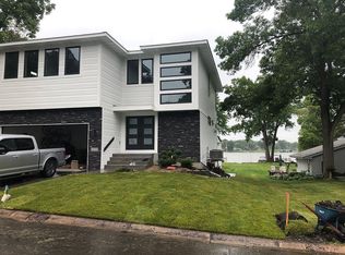 1571 Bluebird Ln, Mound, MN 55364