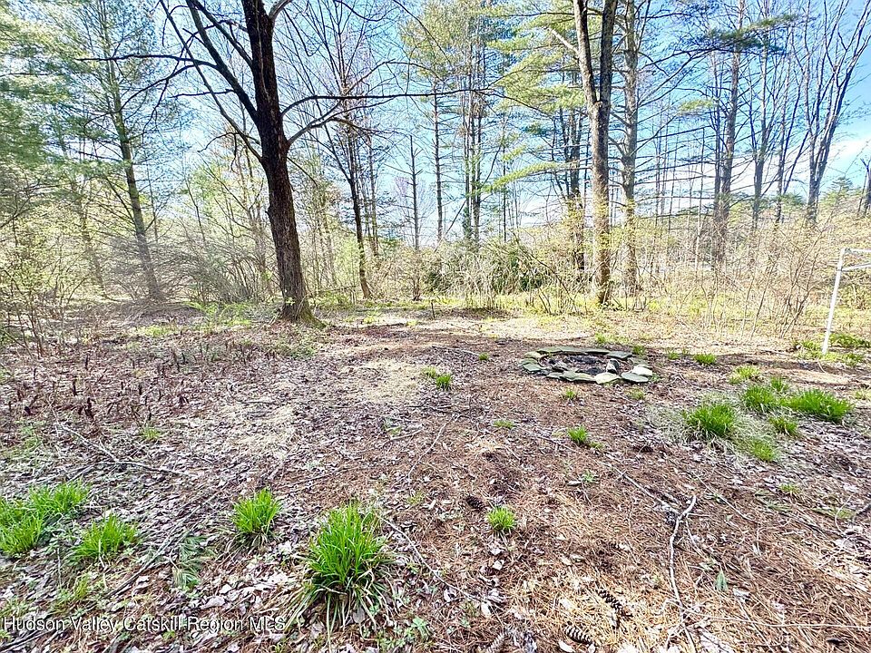 1st image of 547 Glenford-Wittenberg Road