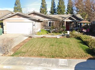 330 E Carob Ave, Reedley, CA 93654