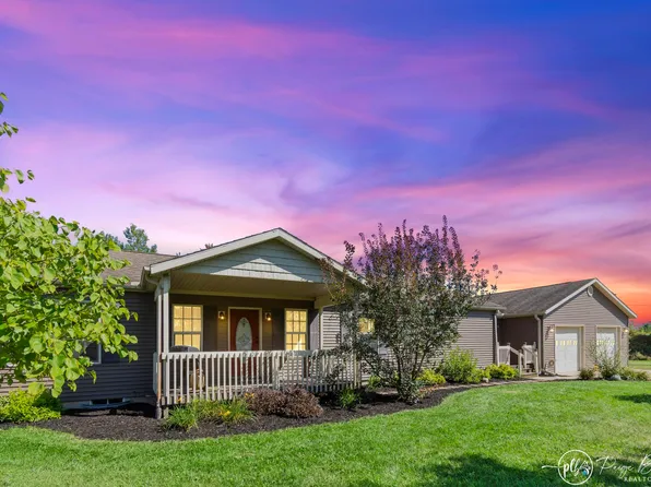 4598 Graff Rd, Belding, MI 48809