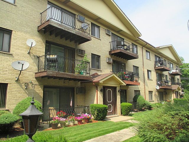 1st image of 2151 N Harlem Ave Front 310