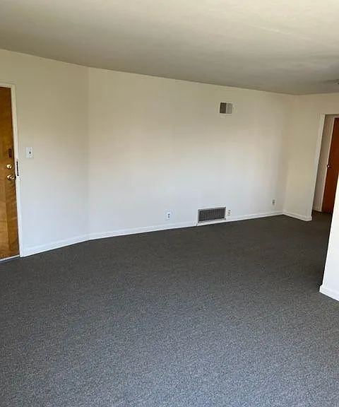 252 Acton Pl #5 — Photo 2
