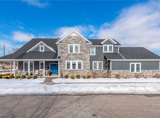 19864 Westover Ave, Rocky River, OH 44116