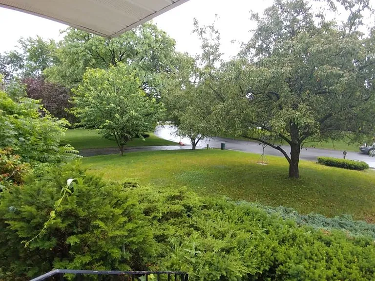 7 Longwood Dr — Photo 12