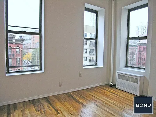 Rented by Bond New York | media 9