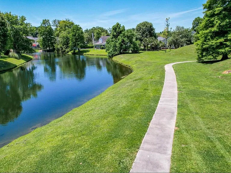 7186 Windmill Creek Rd — Photo 47