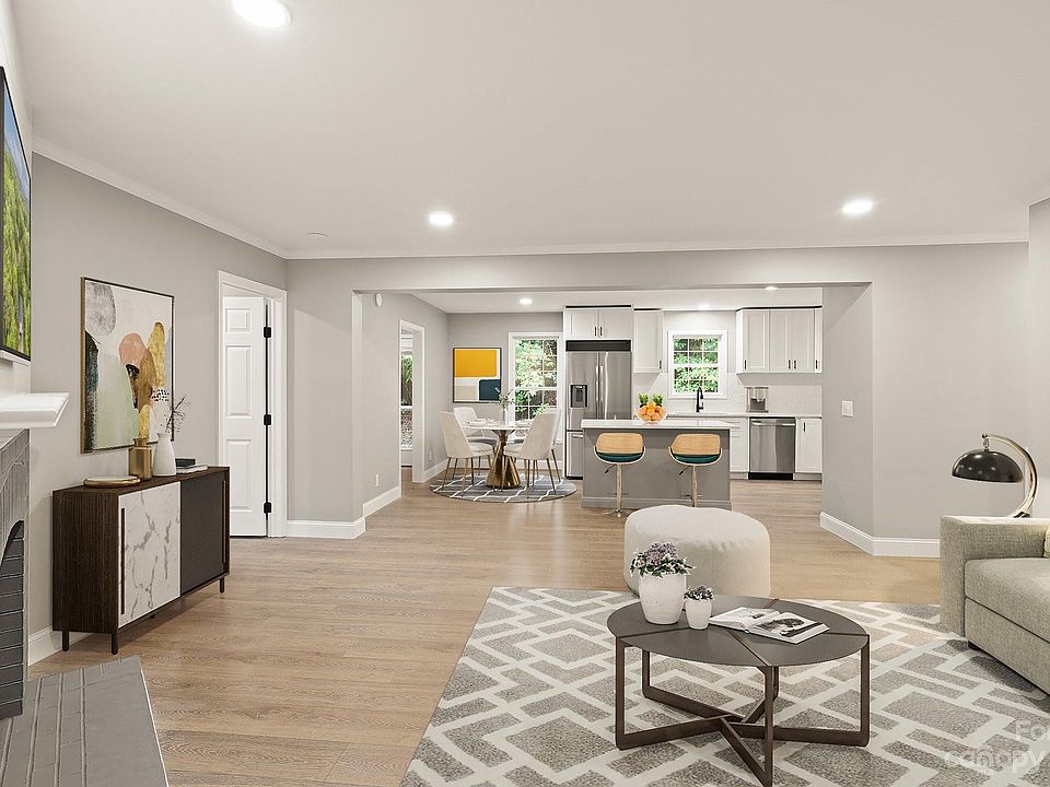 1st image of 1 Bonnie Ln