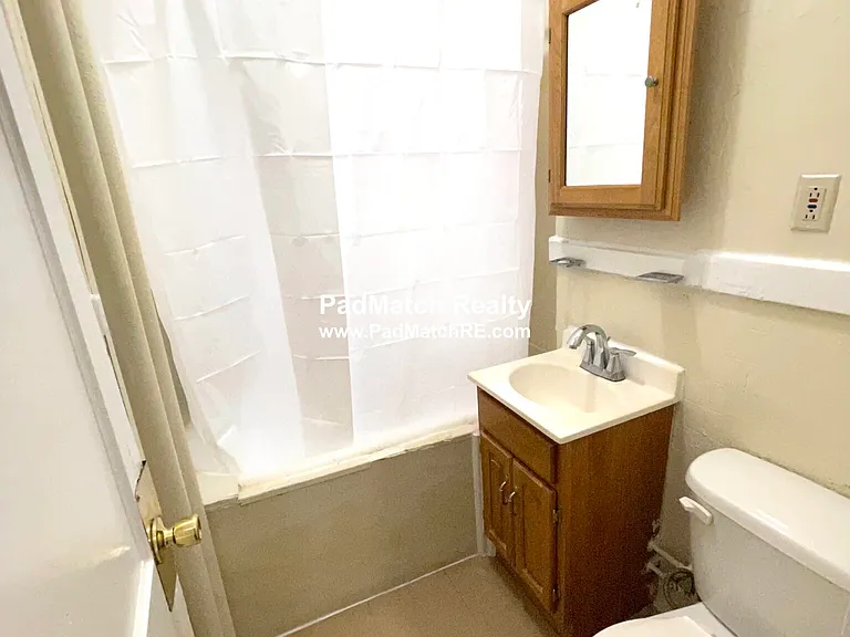 225 Kelton St #8A — Photo 8