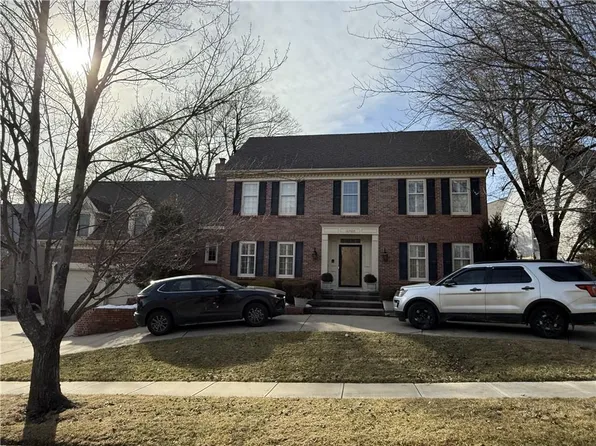 10400 Alhambra St, Overland Park, KS 66207