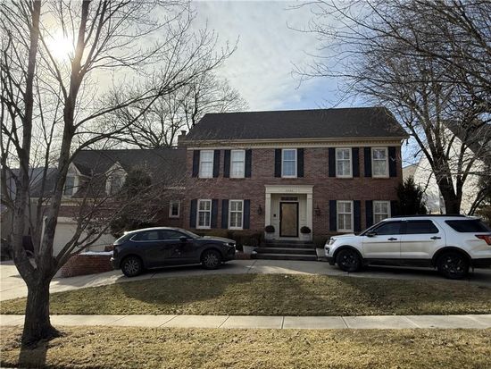10400 Alhambra St, Overland Park, KS 66207