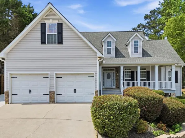 404 Vineyard Dr, Dallas, GA 30132