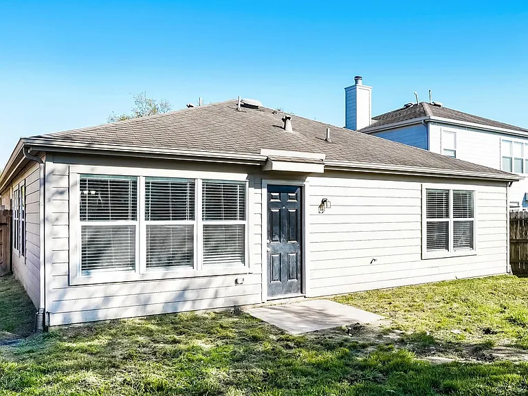 18331 Atasca Woods Trce — Photo 16