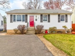 232 Breckwood Blvd, Springfield, MA 01109