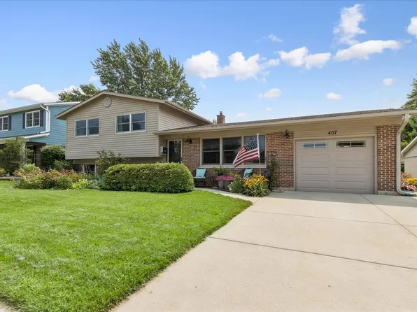 407 W Tanglewood Dr, Arlington Heights, IL 60004