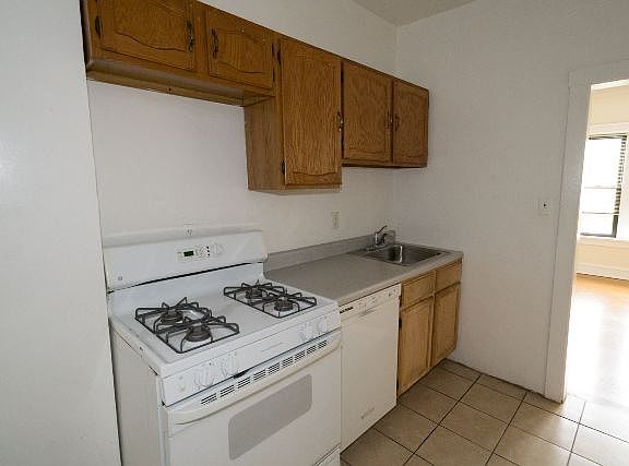3rd image of 3518 N Broadway St #3