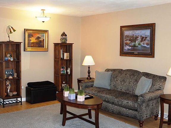 5th image of 1405 McKinley St #D-10