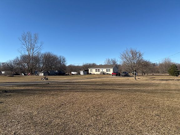 2nd image of 10605 E Pakes Rd