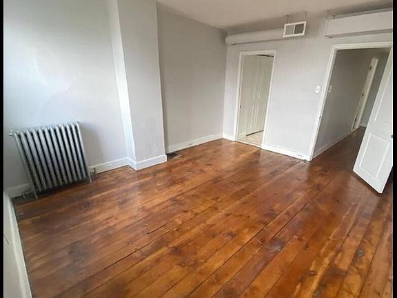 5th image of 1212 N Howard St