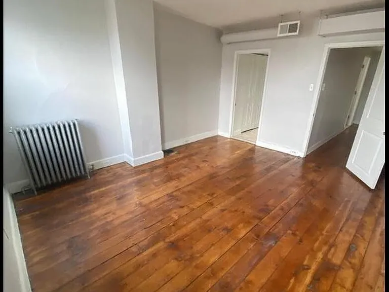 1212 N Howard St — Photo 8
