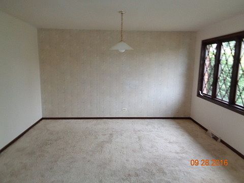 3rd image of 2716 Mariner Ct