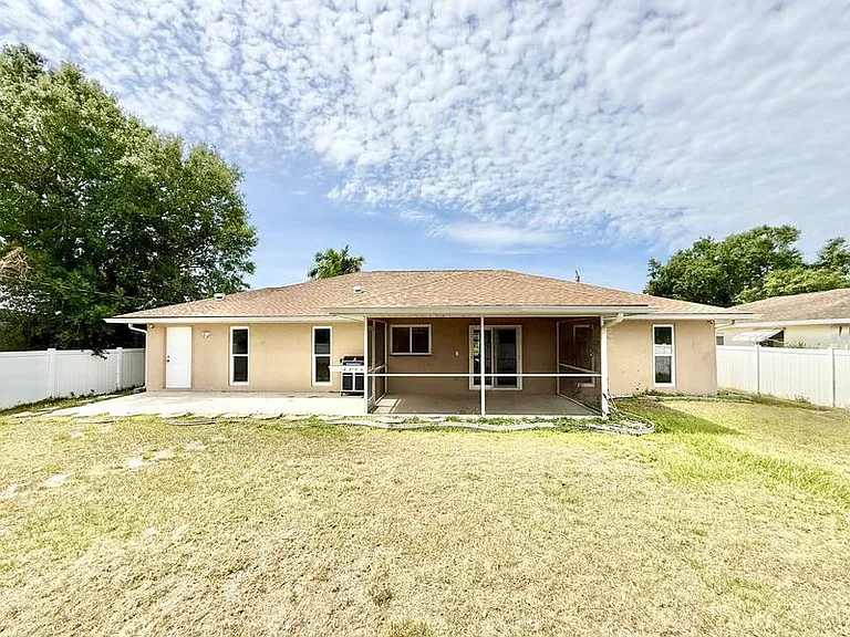 22148 Lockport Ave — Photo 69