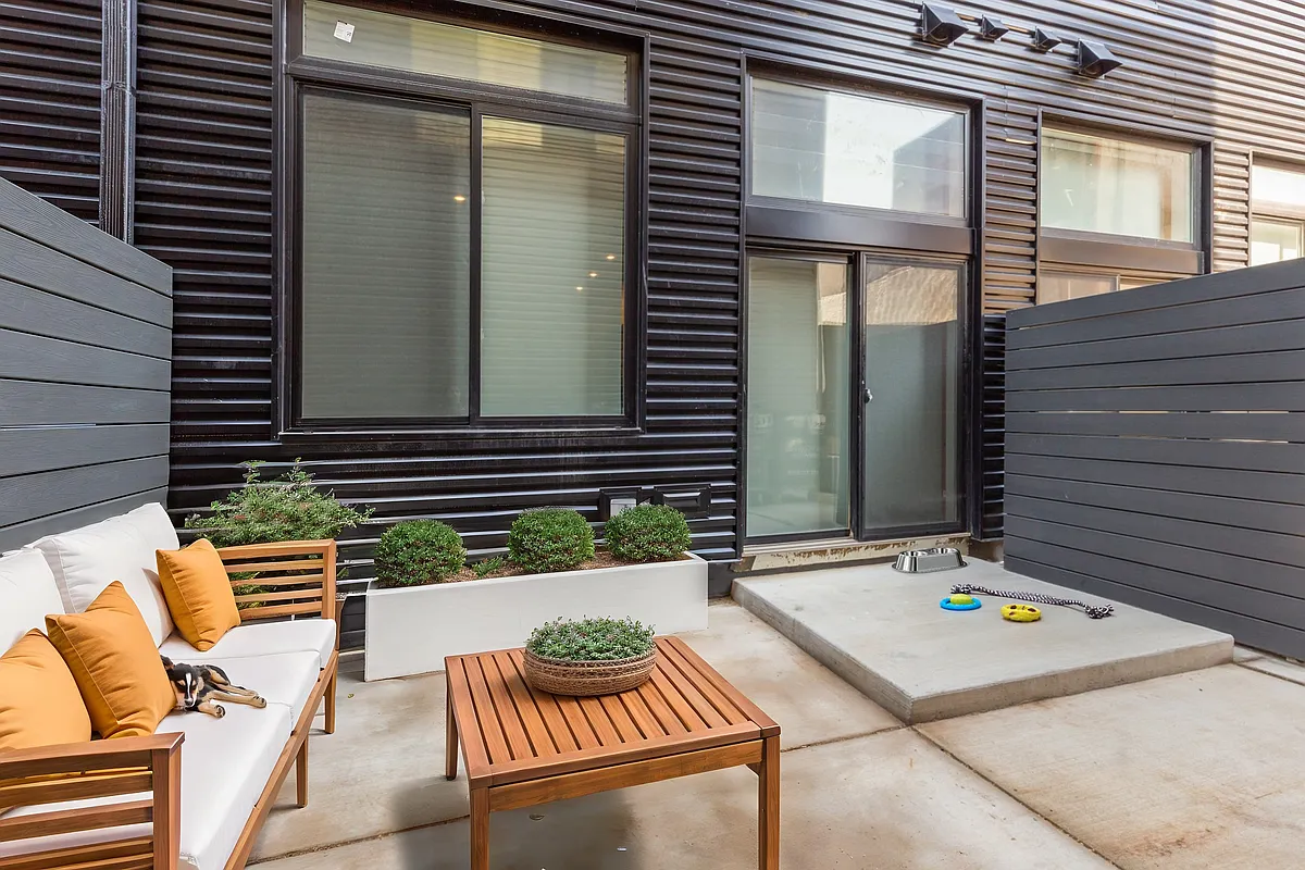 Building Photo - The Ember