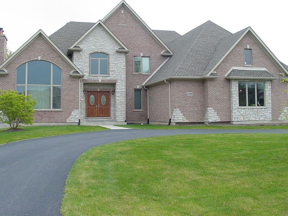 1st image of 25829 N Arrowhead Dr