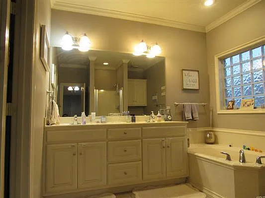 14 Emily Cv — Photo 6