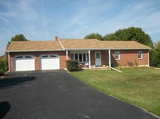 14 Sechrist Flat Rd, Felton, PA 17322