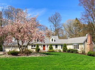 17 Toquam Rd #R, New Canaan, CT 06840