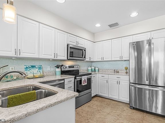 5th image of 16630 Crownsbury Way APT 102