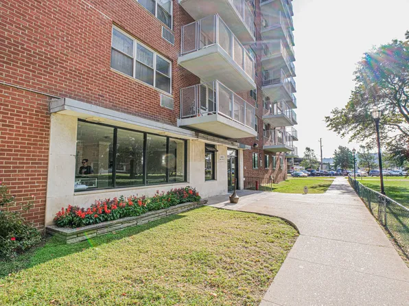 2483 West 16th Street image 4 of 25