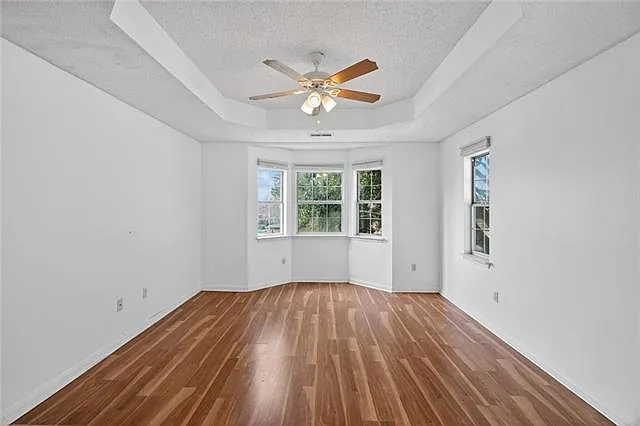 500 Marina Dr — Photo 16