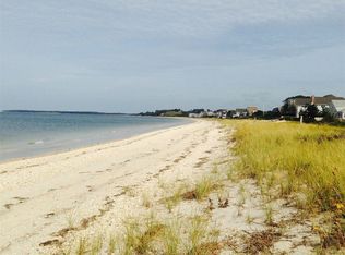 151 Cold Spring Point Rd, Southampton, NY 11968