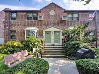 57-32 246th Crescent #E15, Little Neck, NY, 11362