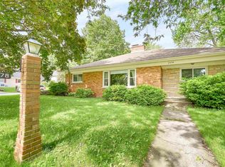 2378 Jourdain Ln, Green Bay, WI 54301